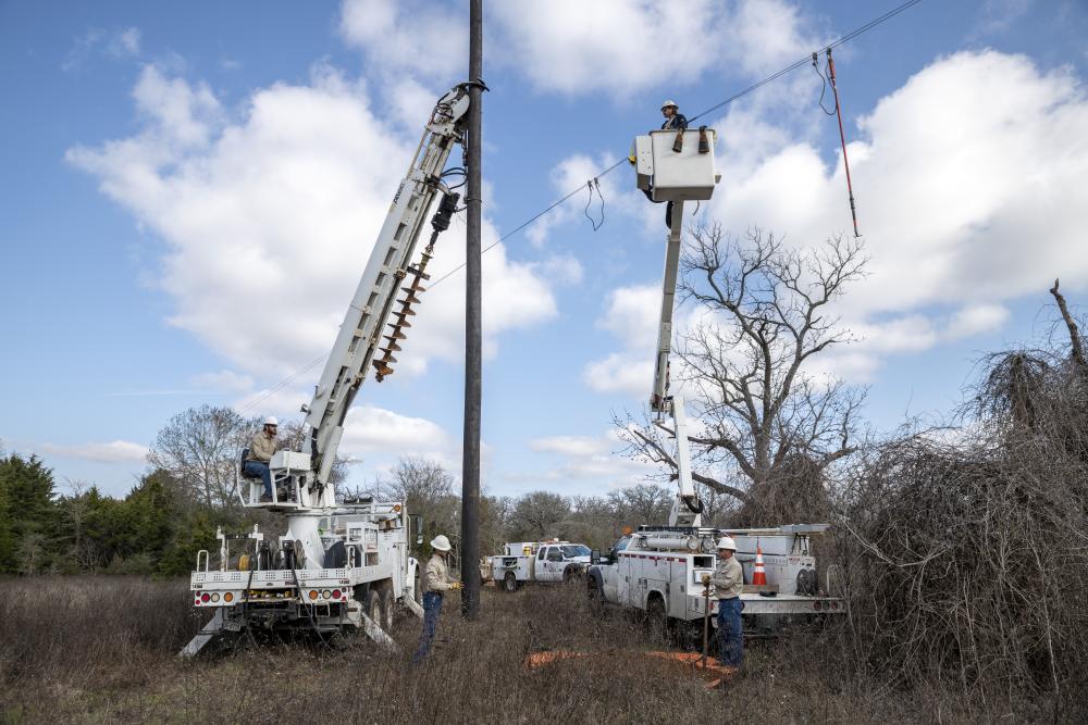 Safety Around Powerlines